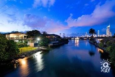 Sardinia 7 Bedroom Waterfront House   Q Stay