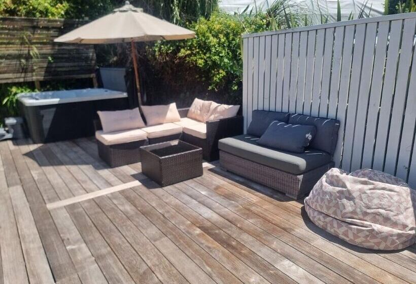 Tiri Cottage   Seaviews In Oneroa