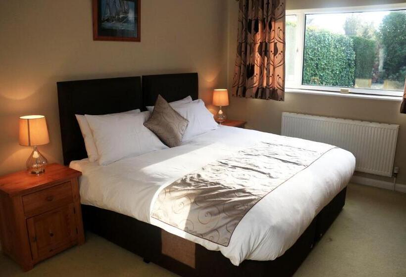 تختخواب و صبحانه Dawyk Beech Guesthouse