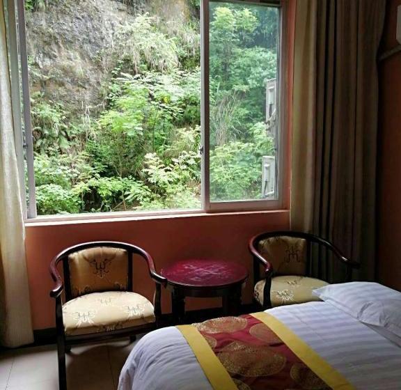 Хостел Shan Ju Ge Hotel Yangshuo