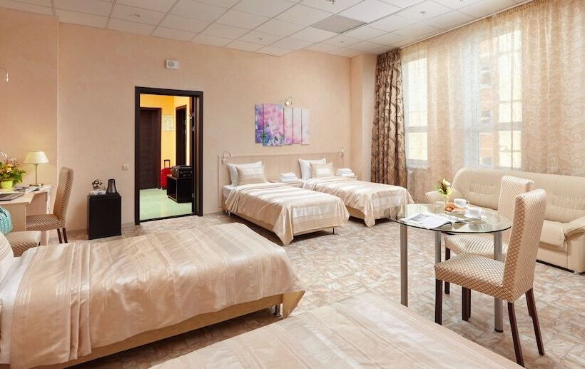 בית מלון כפרי Kapitolinn