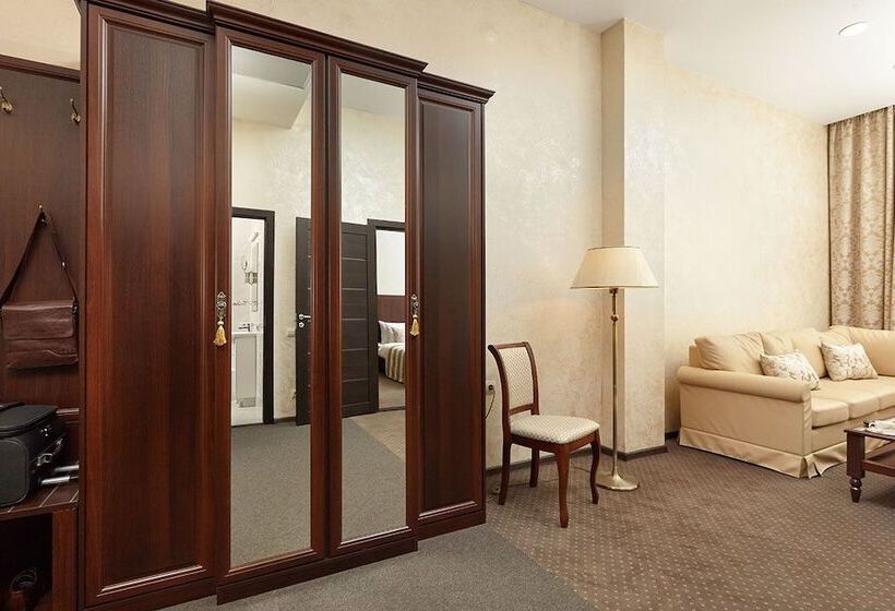 בית מלון כפרי Kapitolinn