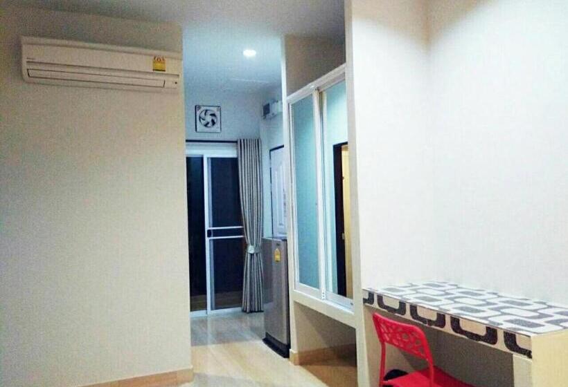 هتل R.m. Mansion Surin