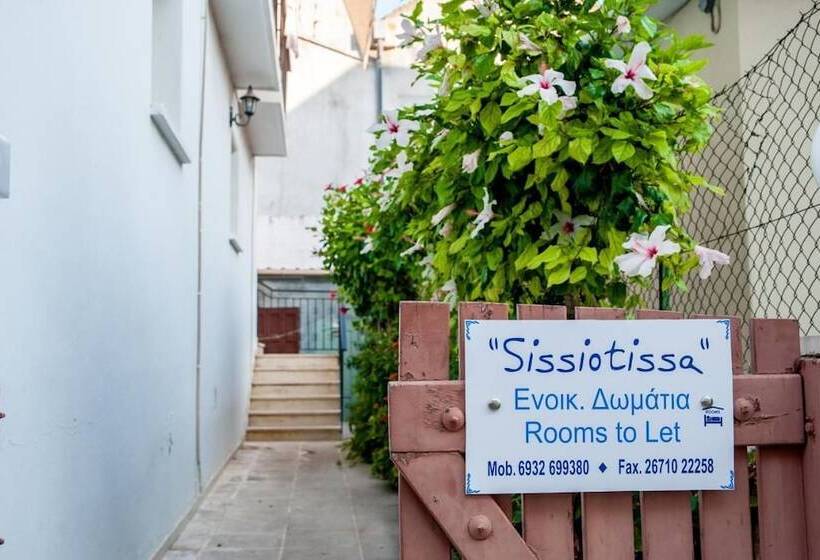 هتل Sisiotisa