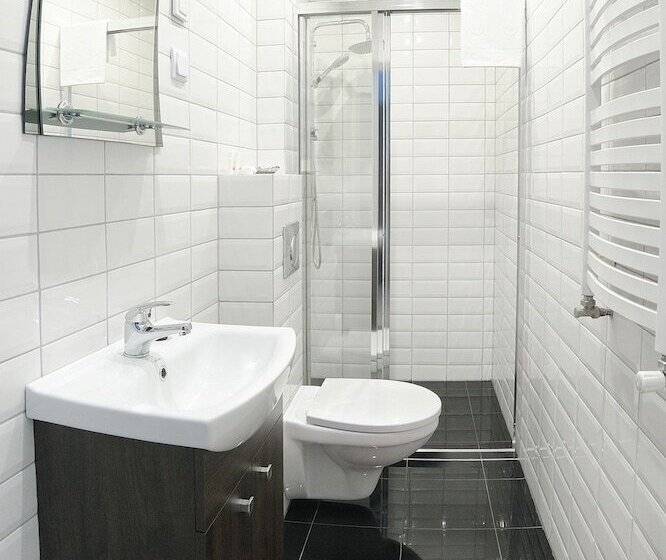 پانسیون 7th Room Guest House
