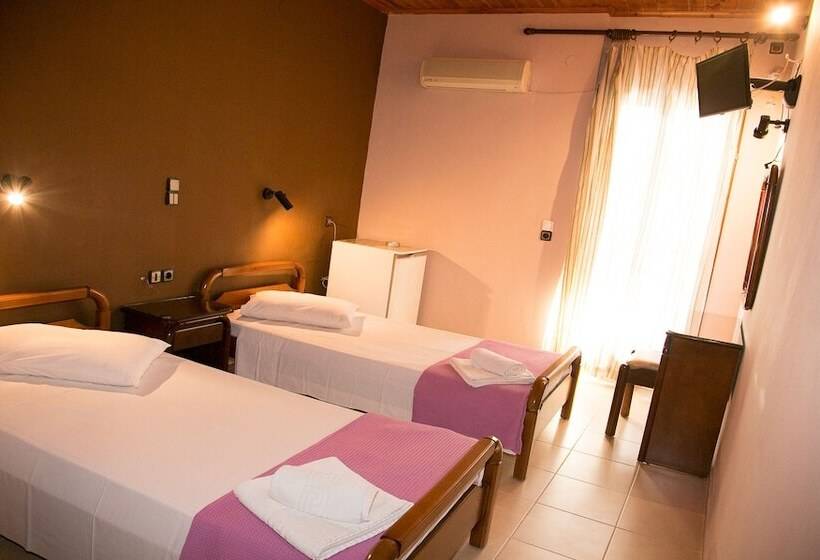 پانسیون Petania Hotel & Apartments