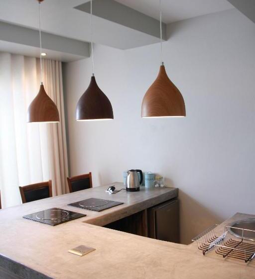 پانسیون Sea Wind Self Catering Cottages