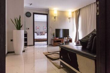 Red Mango Apartment