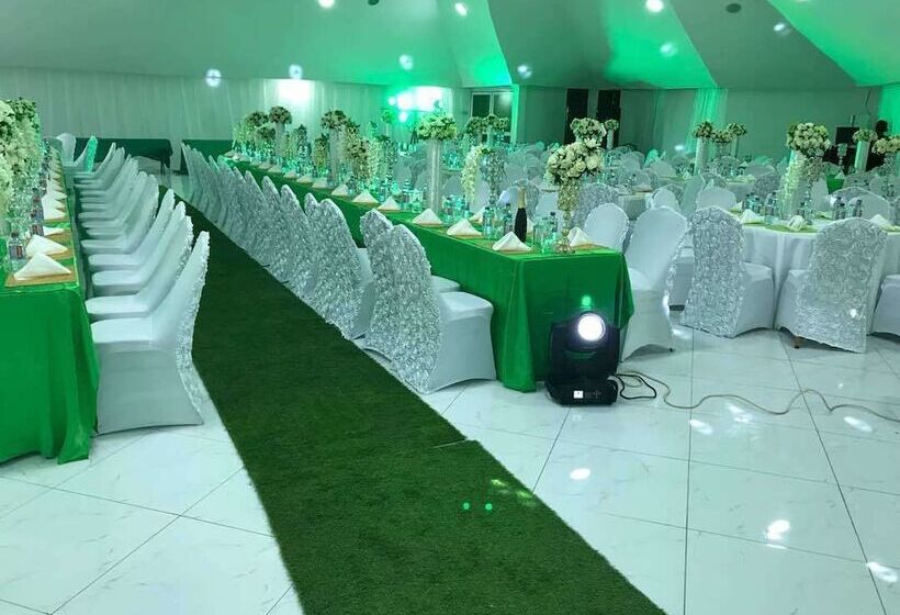 Sheilas Executive Hotel & Lodge