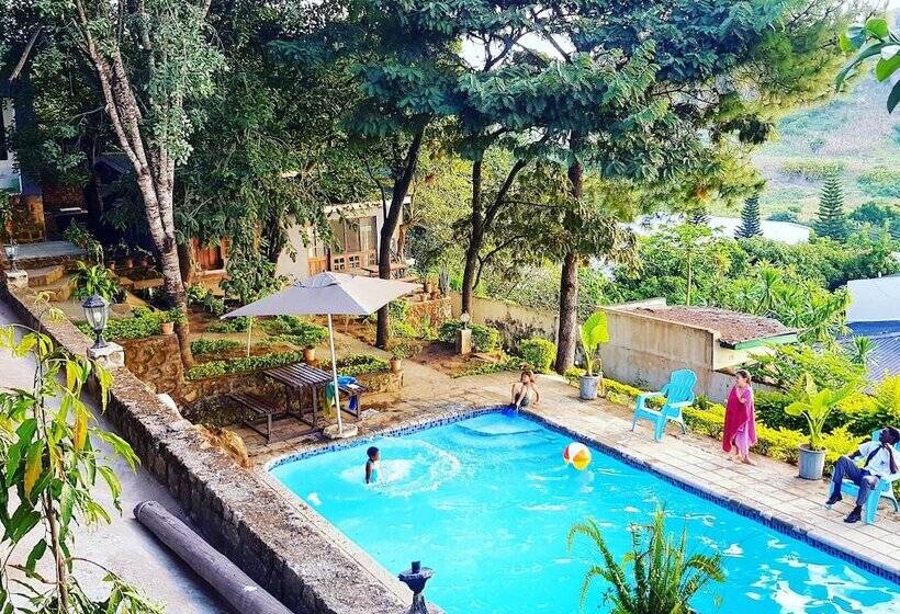 تختخواب و صبحانه Chinyonga Guesthouse