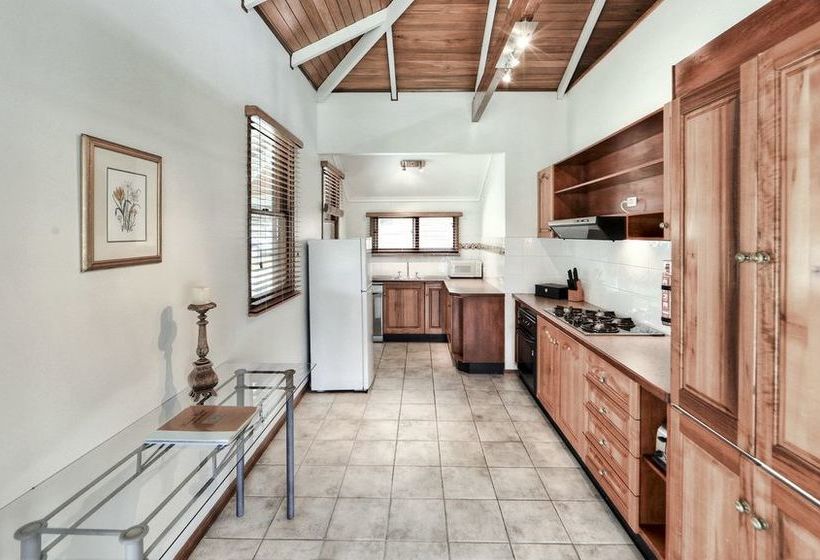 Forrester Court Clifftop Cottages