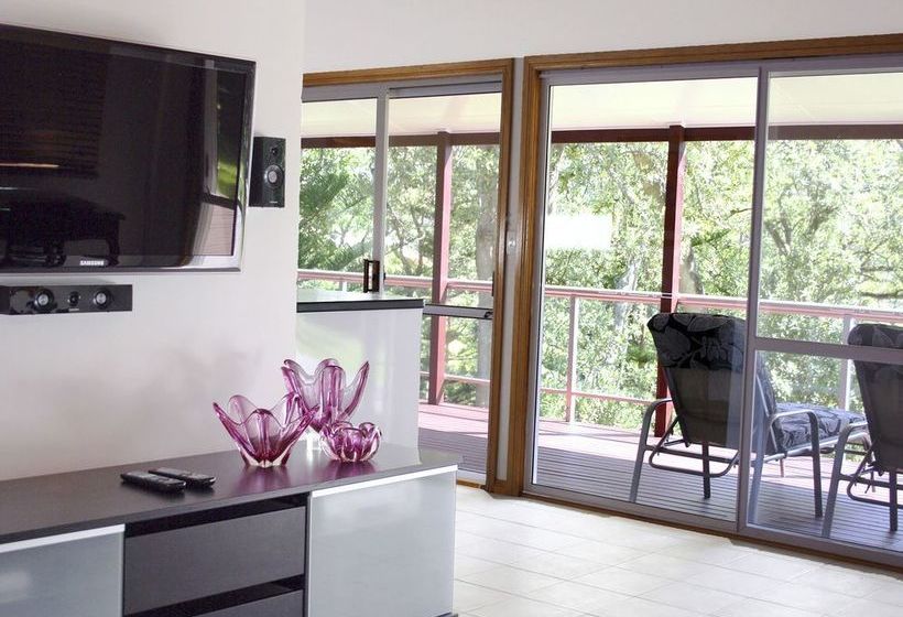 Forrester Court Clifftop Cottages