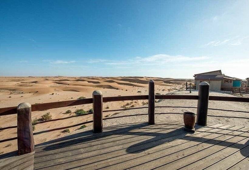 هتل Desert Breeze Lodge