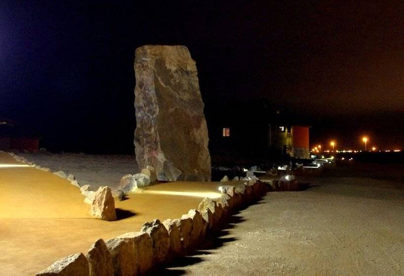 هتل Desert Breeze Lodge