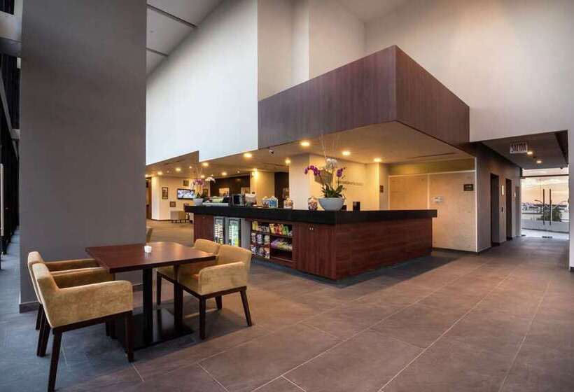 هتل Hampton Inn San Luis Potosi