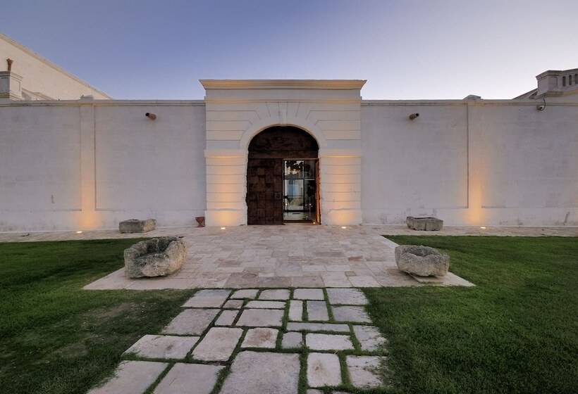 هتل Masseria Amastuola Wine Resort