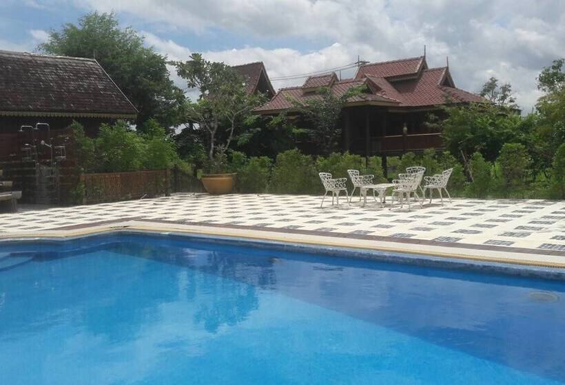 هتل Nakaraj Princess Chiang Khong