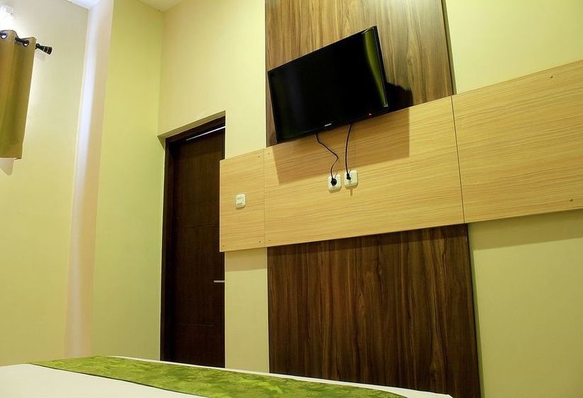 酒店 Zen Rooms Lengkong Gatot Subroto
