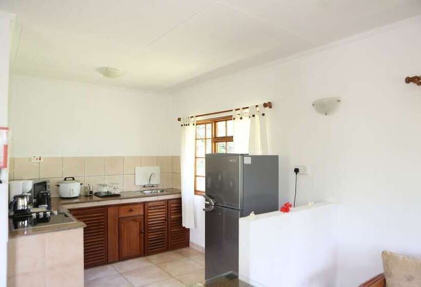 Le Surmer Self Catering Chalets