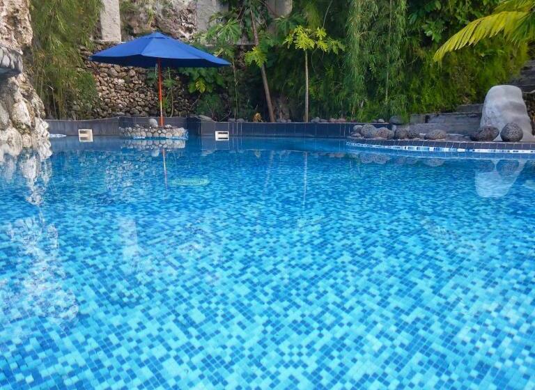 Rockwater Resort