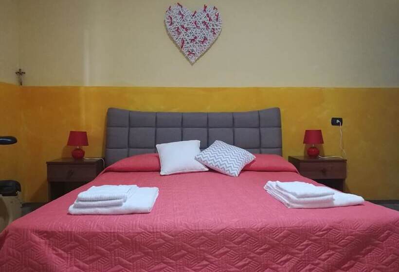 تختخواب و صبحانه Garden Inn