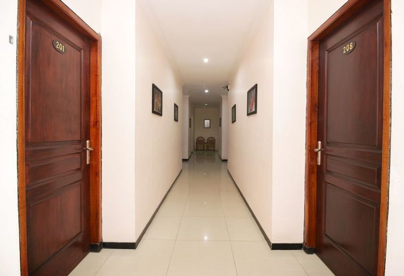 هتل Airy Syariah Lowokwaru Soekarno Hatta Dalam 2 Malang