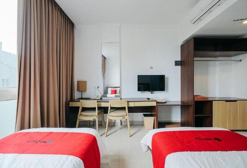 هتل Reddoorz At Bali Kepundung Denpasar