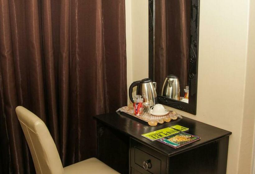 تختخواب و صبحانه Streets Of Gold Guest House