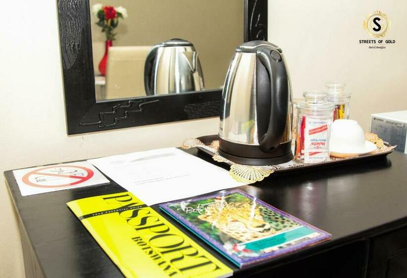 تختخواب و صبحانه Streets Of Gold Guest House