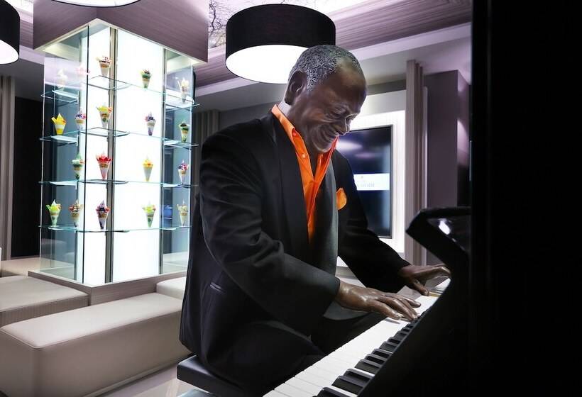 فندق A La Mode   Adult Only