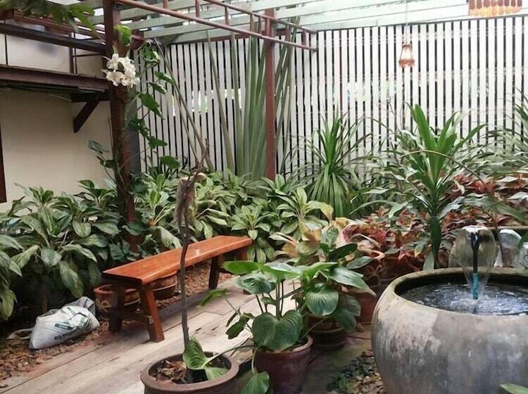 هتل Baan Kitsada