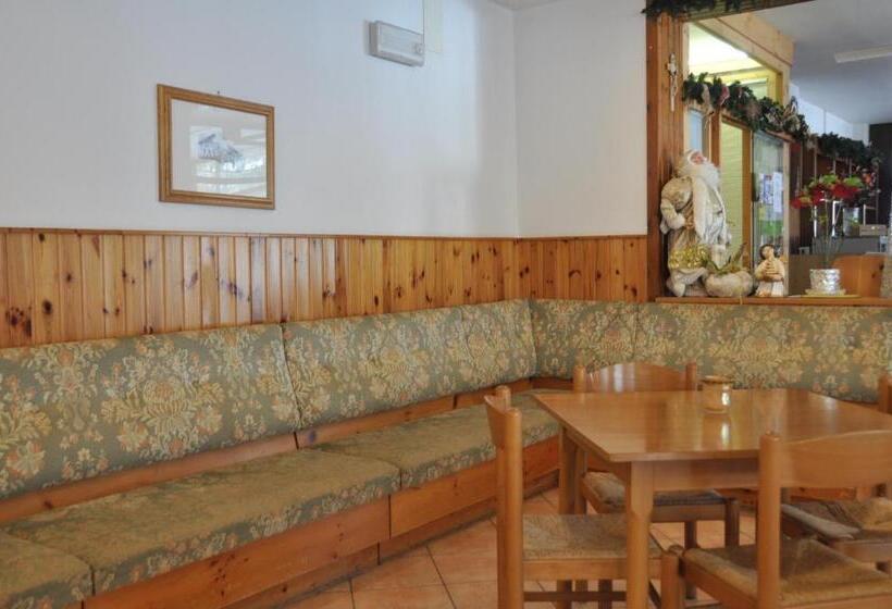 هتل Casa Alpina Dobbiaco