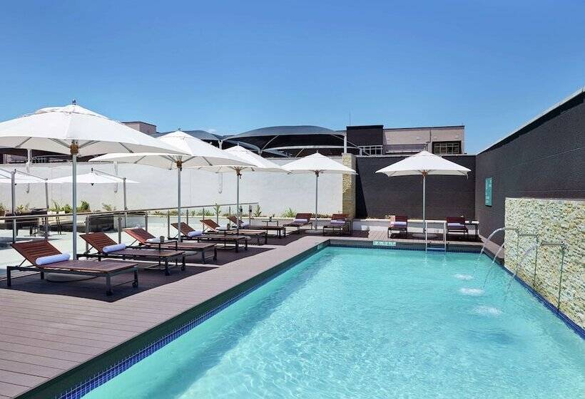 هتل Hilton Garden Inn Gaborone