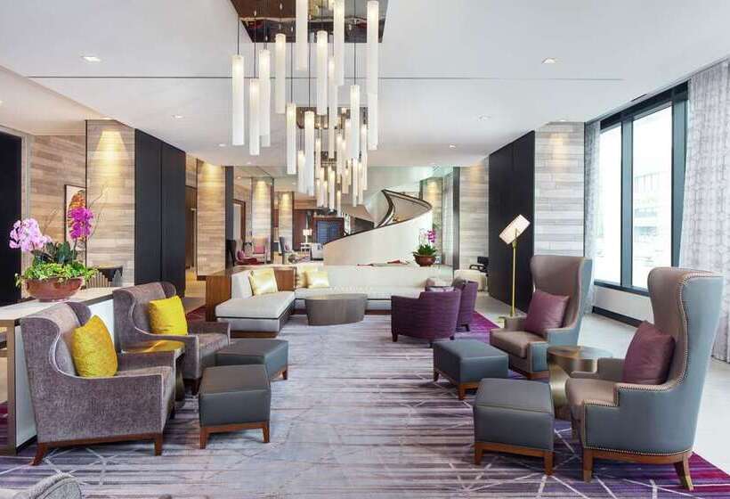 هتل Hilton Rochester Mayo Clinic Area