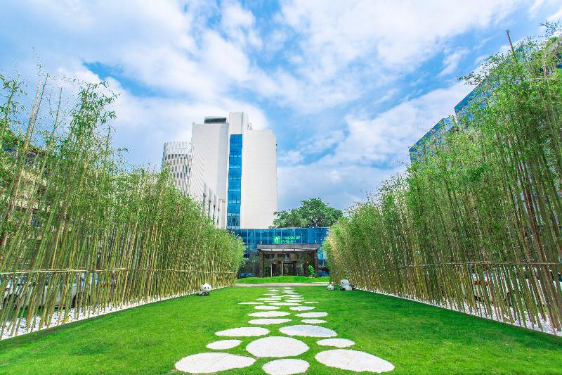 Отель Holiday Inn Express Ya An City Center By Ihg