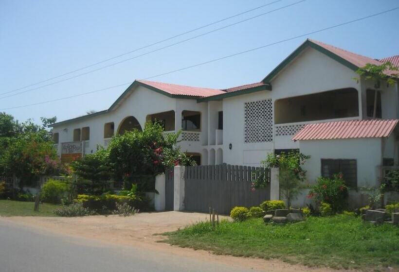 پانسیون Almond Tree Guest House
