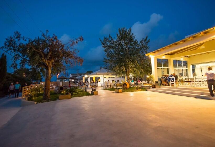 هتل Amour Holiday Resort