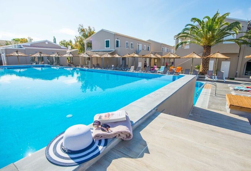 هتل Amour Holiday Resort