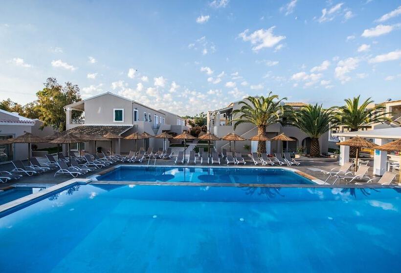 هتل Amour Holiday Resort