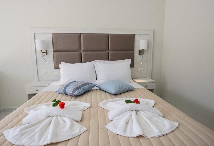 هتل Amour Holiday Resort