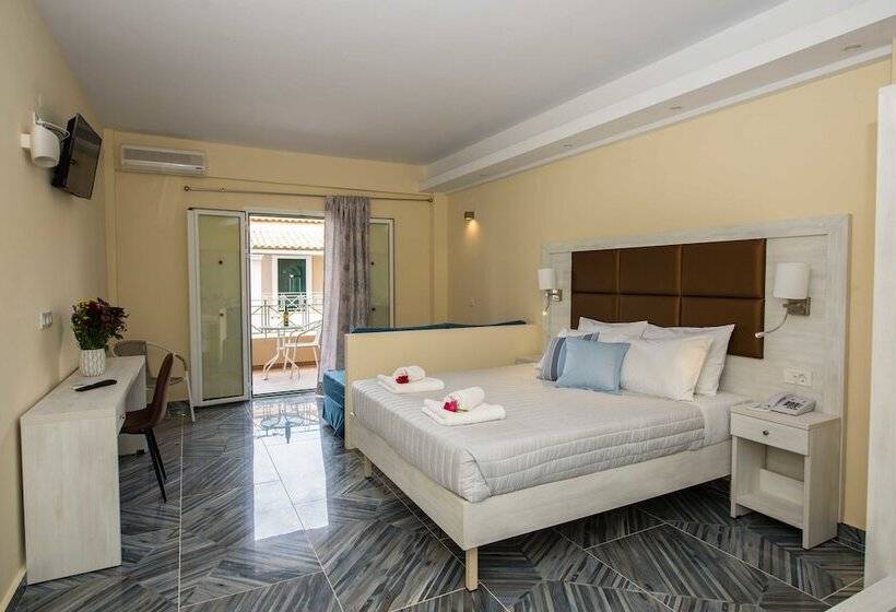 هتل Amour Holiday Resort