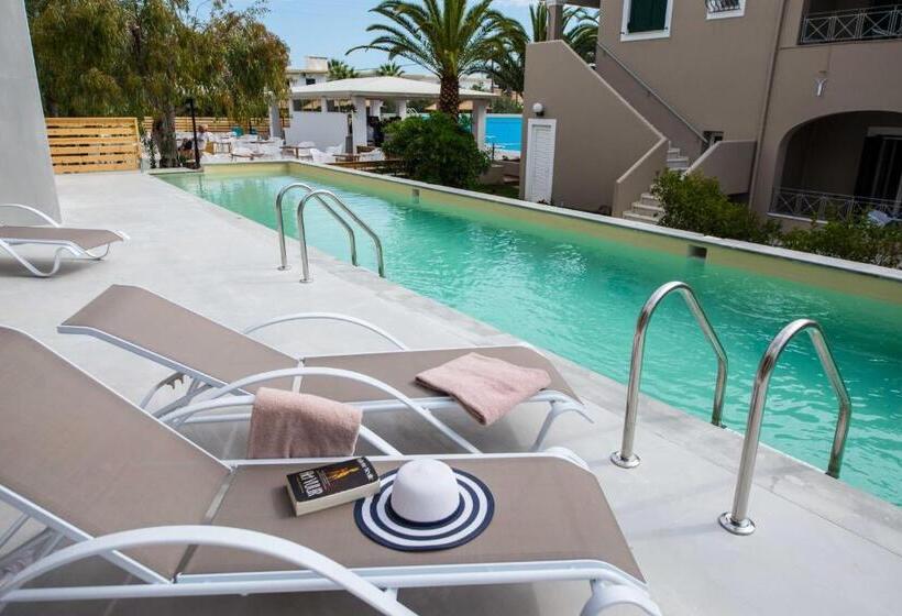 هتل Amour Holiday Resort