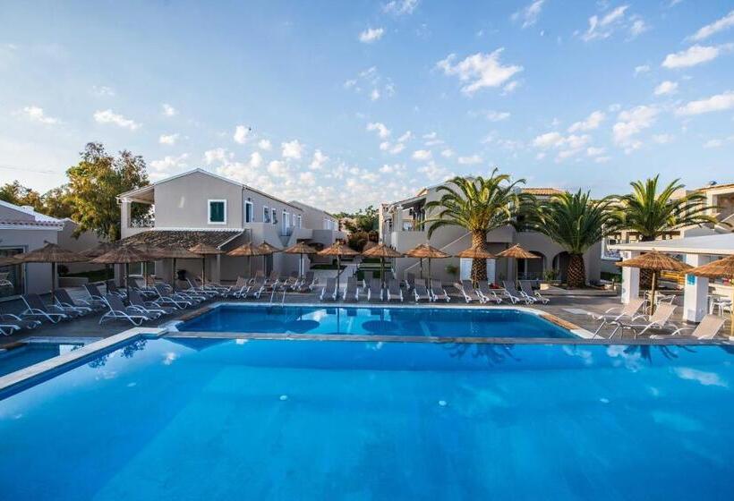 هتل Amour Holiday Resort