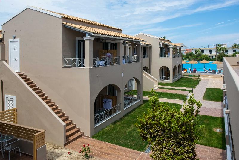 هتل Amour Holiday Resort