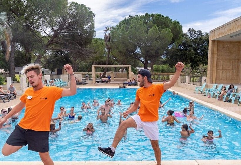 هتل Camping Tikayan Les Cigales