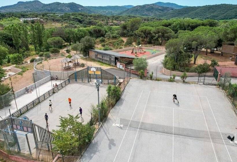 هتل Camping Tikayan Les Cigales