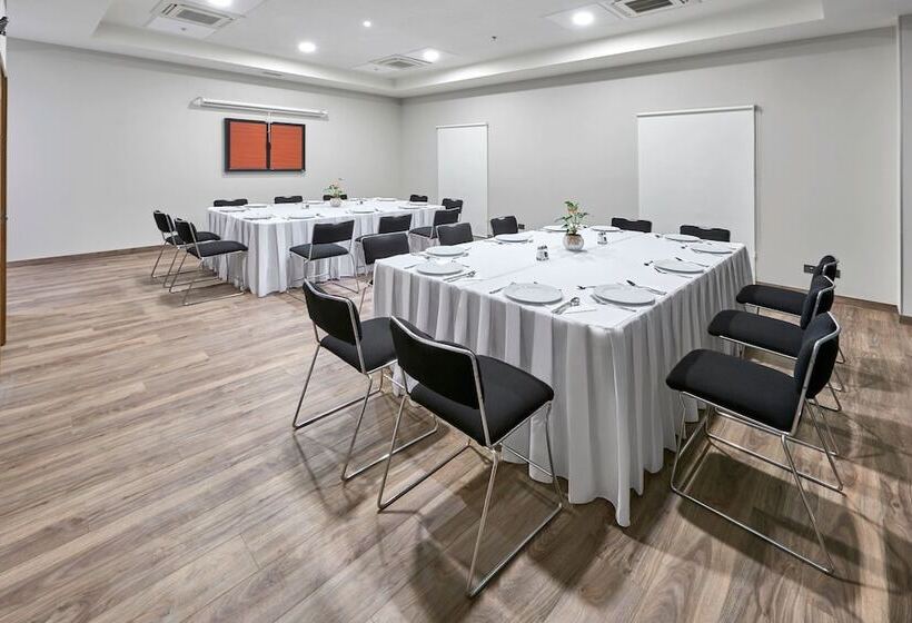 Fotos del hotel City Express Plus Cancun Aeropuerto Riviera:  32