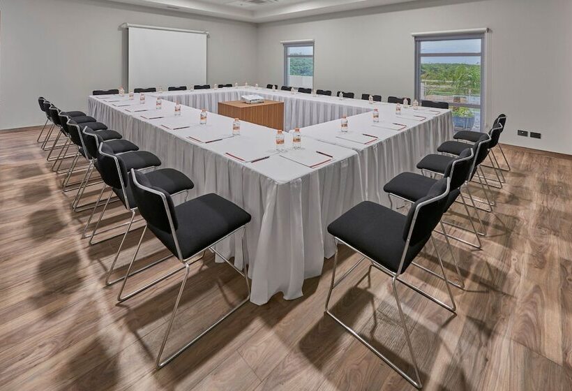 Fotos del hotel City Express Plus Cancun Aeropuerto Riviera:  42