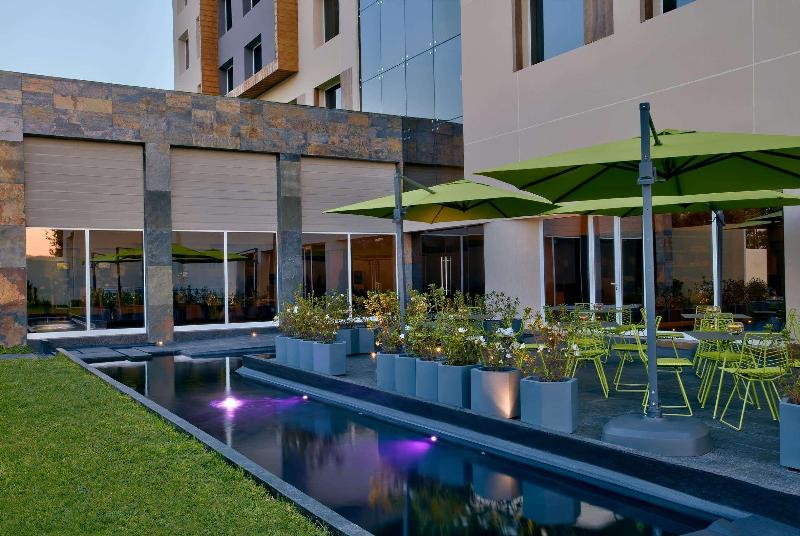 هتل Galeria Plaza Irapuato