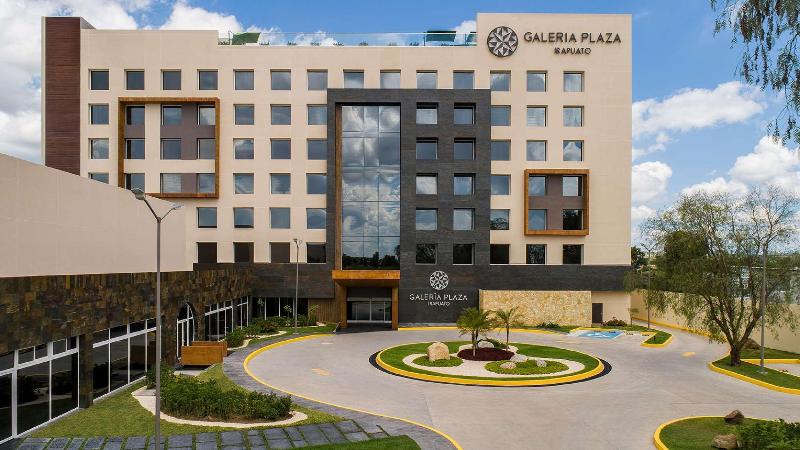 هتل Galeria Plaza Irapuato